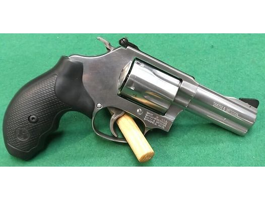 Smith & Wesson	 60 FL 3'' Stainless