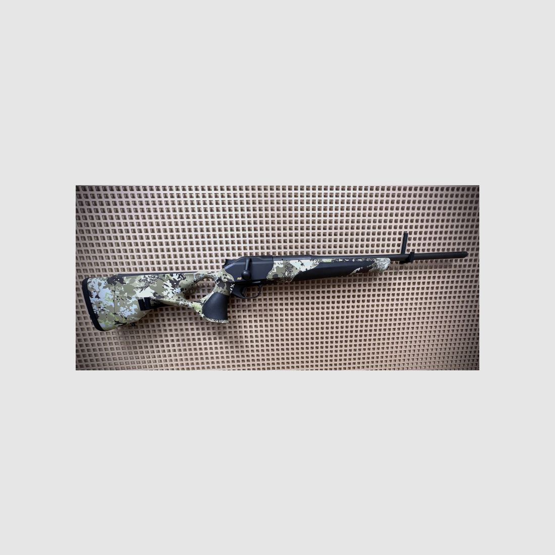 BLASER R8 ULTIMATE HUNTEC CAMO / DIFERENTES CALIBRES / LL 52cm / M15x1 / DISPONIBLE INMEDIATAMENTE