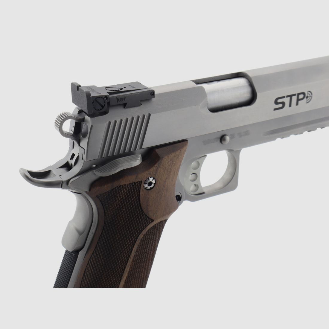 STP TM 28 6.0 con empuñadura Nill Match-German-Master y mira BOMAR