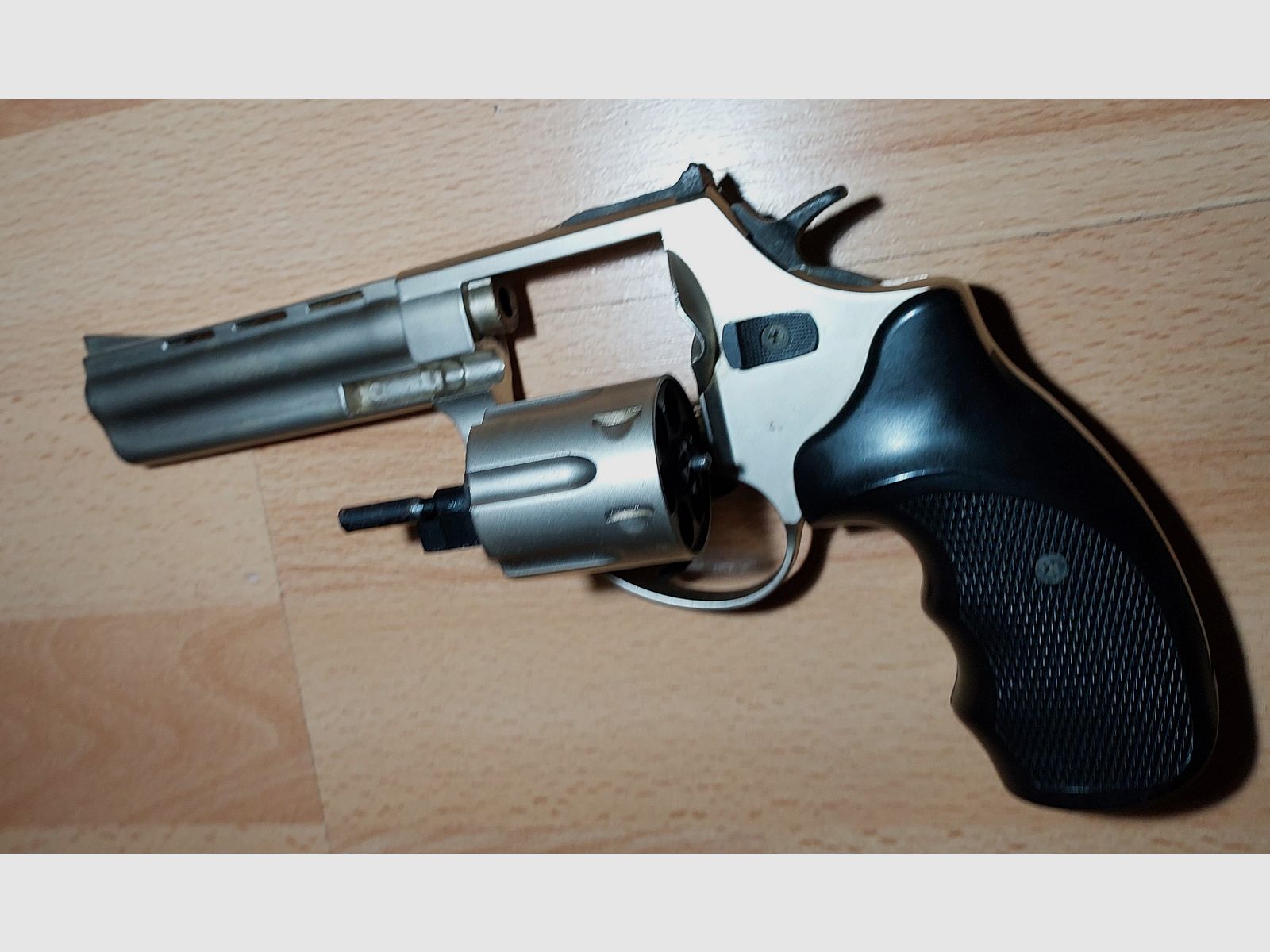 Ekol Viper 4.5 inch blank firing revolver nickel-plated 9 mm R.K. (PTB 1003)