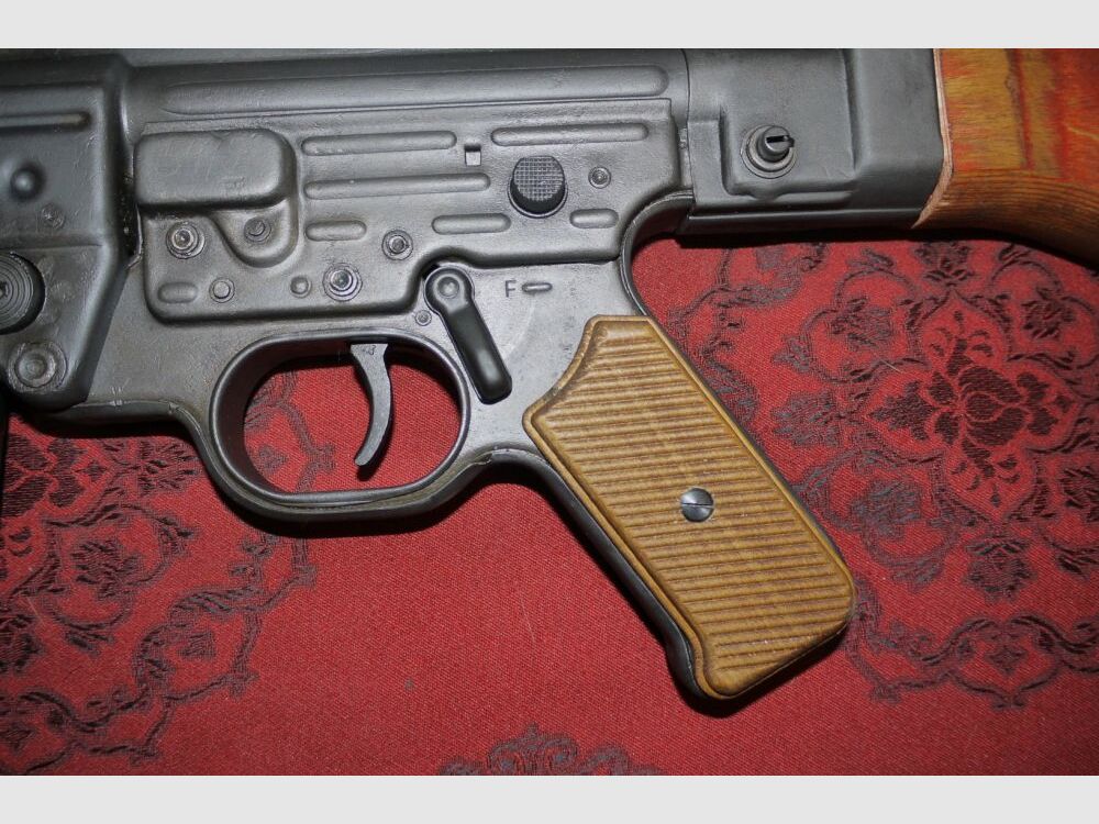 Niedermeier SLG44 (MP44, STG44)