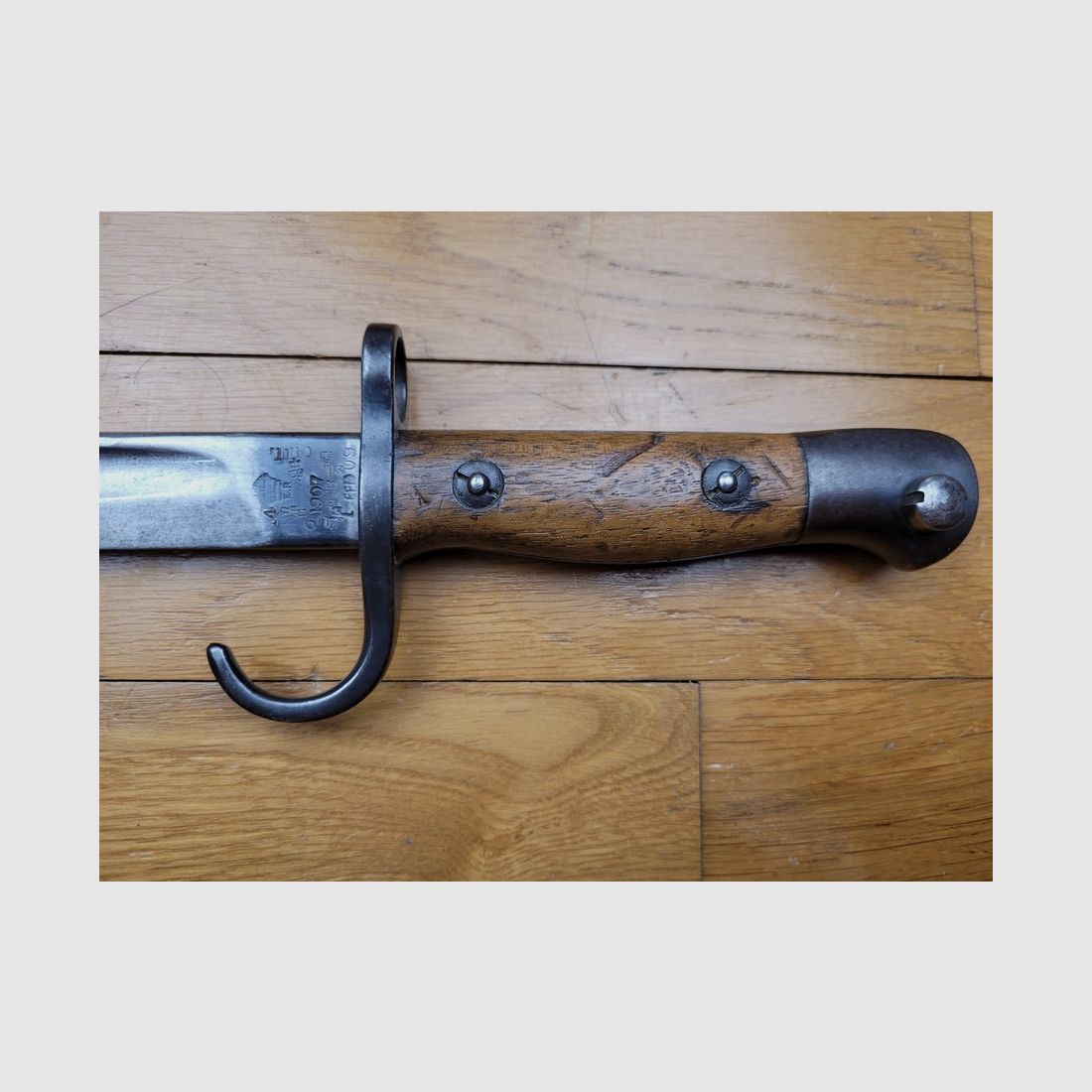 Bayoneta británica 1907 muy rara con quillon – funda 2° tipo – Rifle Brigade – funda de transporte – TBE, imagen 9 de 16