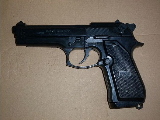 Gas-Signal und Schreckschusspistole Reck Miami 92F im Kaliber 9mm P.A.K. Aus Privatsammlung.