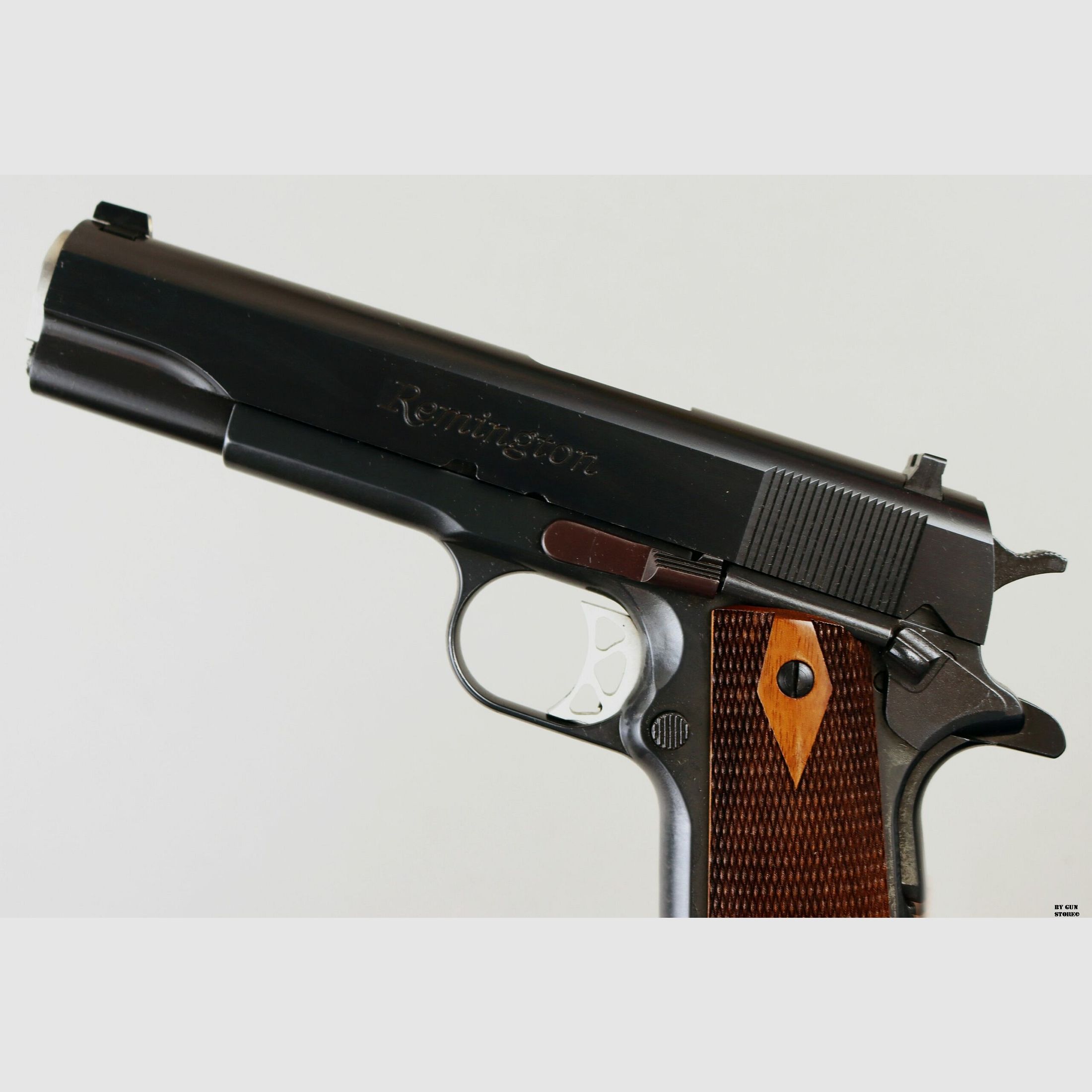 Pistola Remington mod. 1911R1 cal. 45 acp matr. RH11453A, immagine 6 di 9