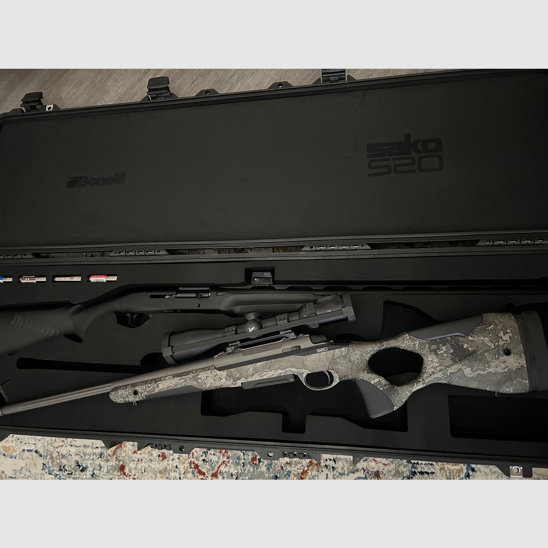 Kombi-aanbieding-knaller! Sako S20 + Swarovski Z8i | Hunter 6,5 Creedmoor Cerakote True Timber Strata LL 51cm Camo incl. Zfr. Swaro Z8i 2-16x50 P L, 4A-I *NIEUW*