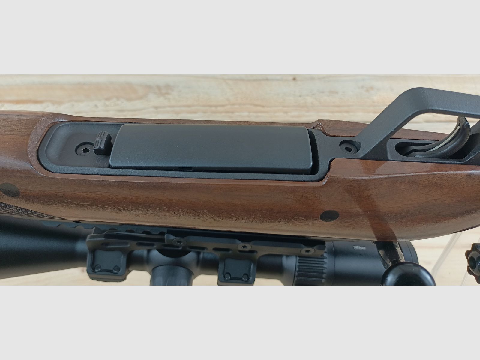 Savage Impulse Hog Hunter, Kal. .300WinMag *im Holzschaft mit Zeiss Optik*