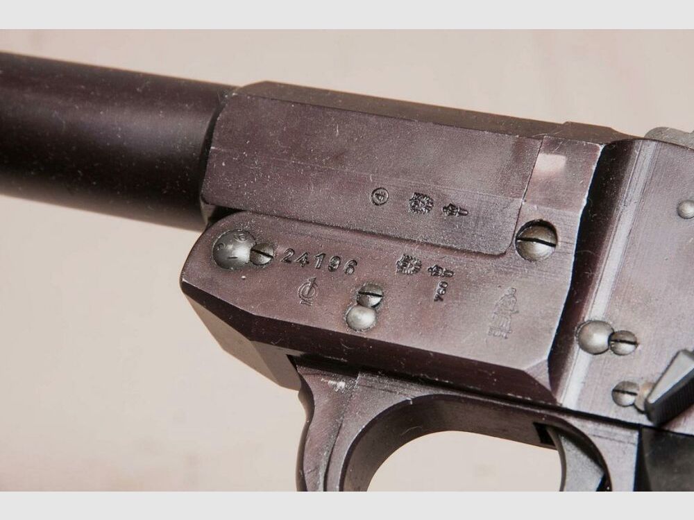Suhl signal pistol LP 1 SigPi flare pistol Ministry of Defense stamping