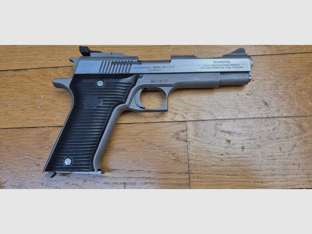 Selten und schöner Automag II Pistol – Kaliber 22Magnum – Herstellung AMT – Edelstahl von A bis Z – In 4 1/2 Zoll – Ausgezeichneter mechanischer Zustand – 2 Magazine – TBE+, Bild 15 von 18