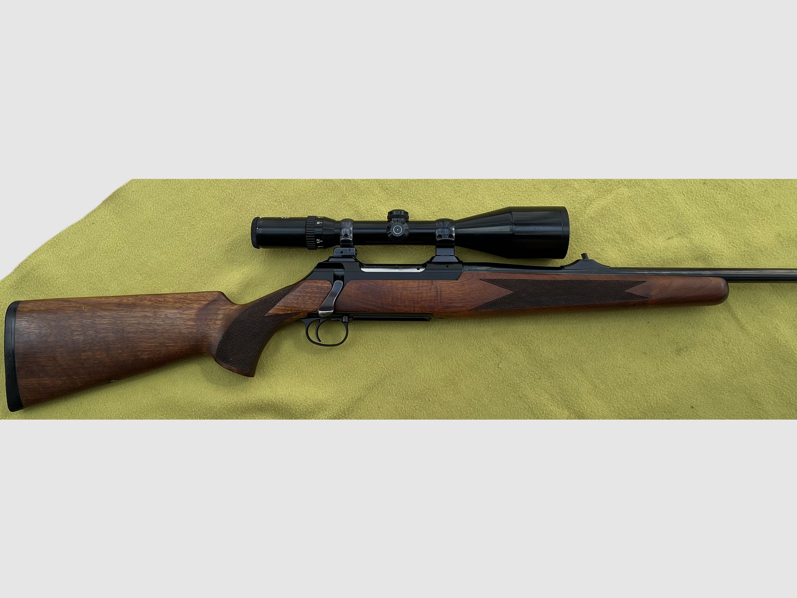 Rifle Sauer Modell 200 caliber .243Win. with scope Schmidt & Bender with very good shooting performance