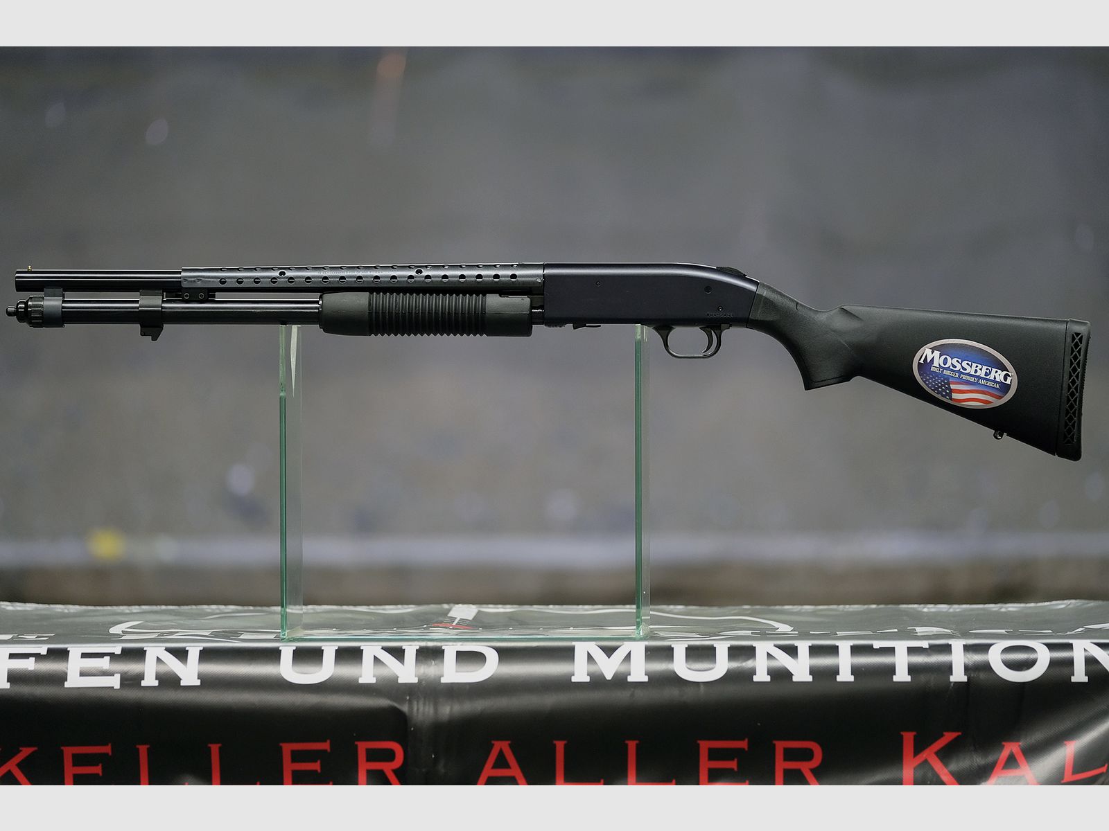 Mossberg M590, afbeelding 1 van 7