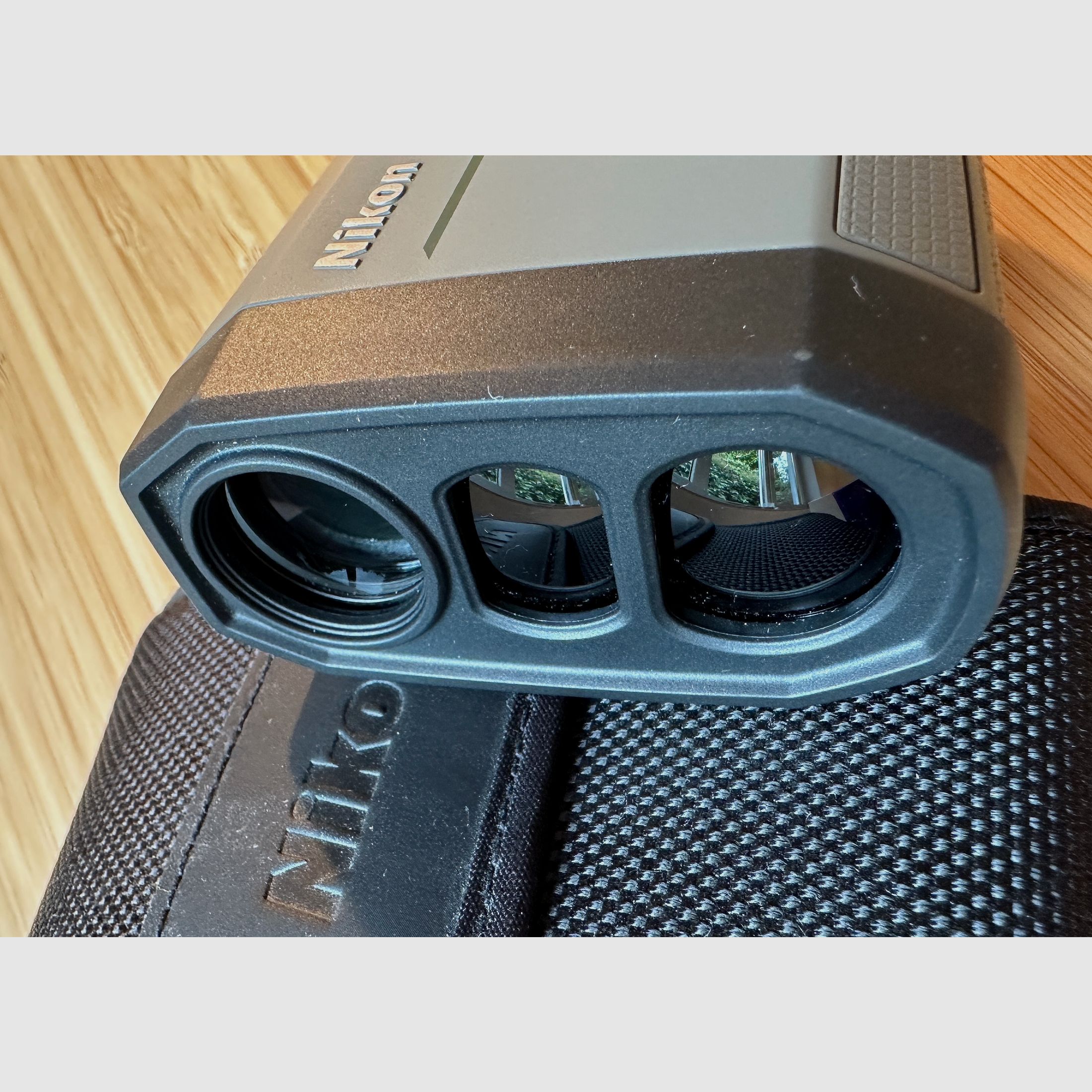 Nikon Prostaff 1000 Entfernungsmesser