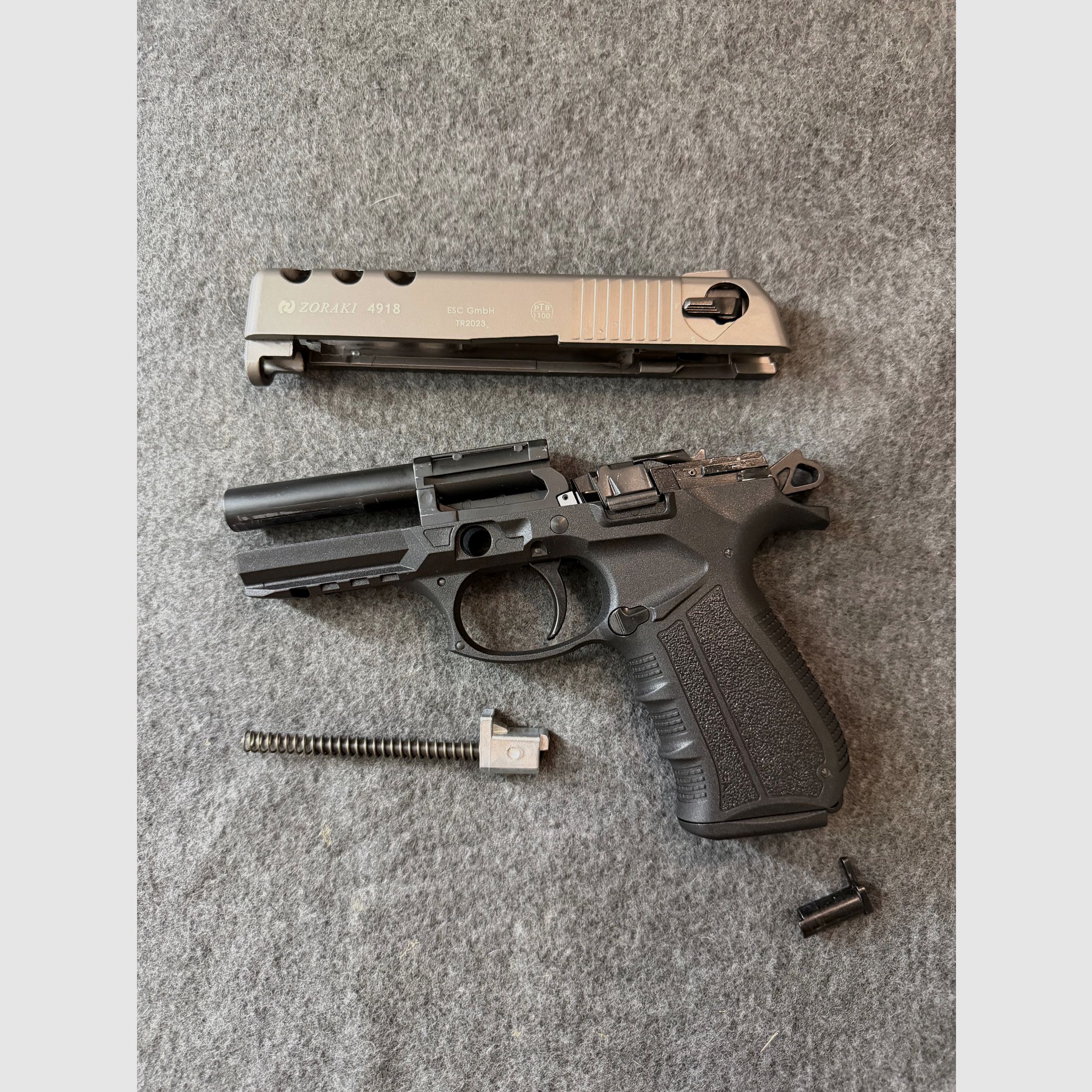 Zoraki 4918 Titan + 50 schoten (Als nieuw) Verzending inclusief