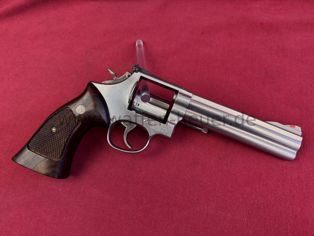 Smith & Wesson 686 en acier inoxydable