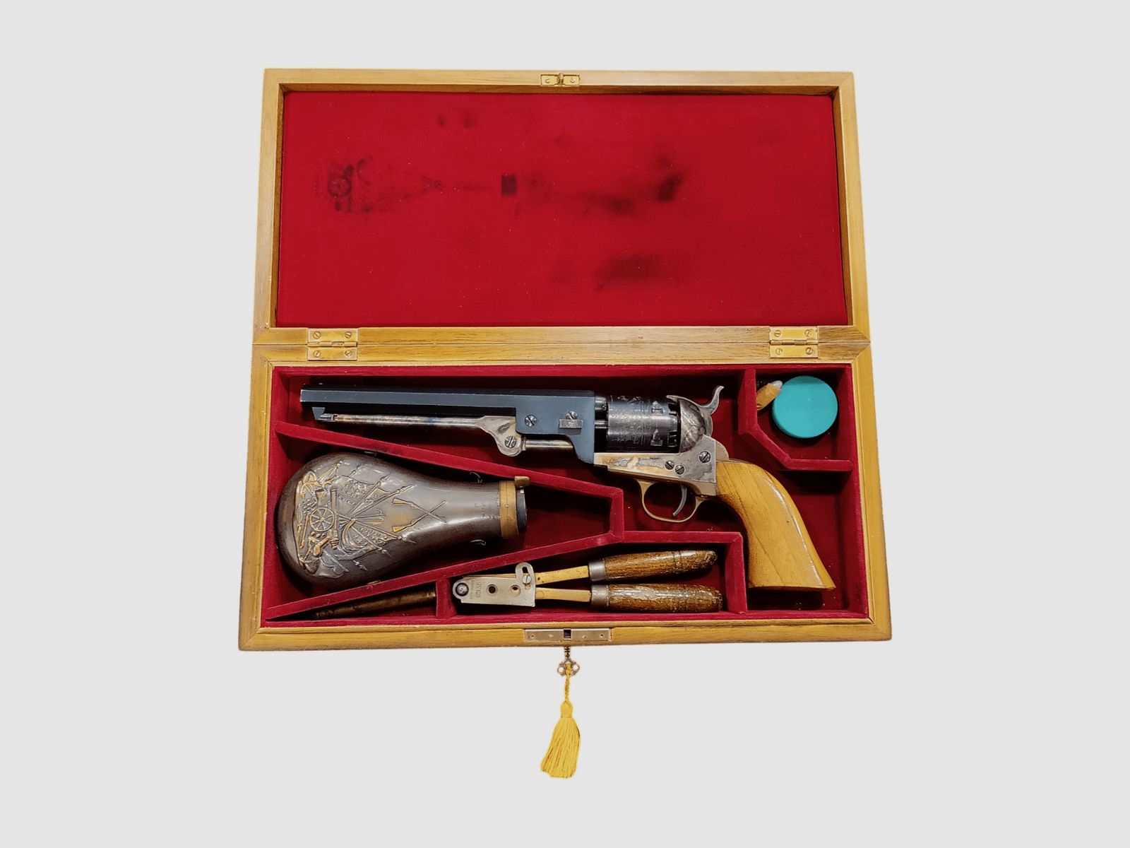 Uberti Revolver Schwarzpulver 1851 NAVY Messing Kal. 36 Lauf 7,5" brüniert inklusive Zubehör, Bild 4 von 9