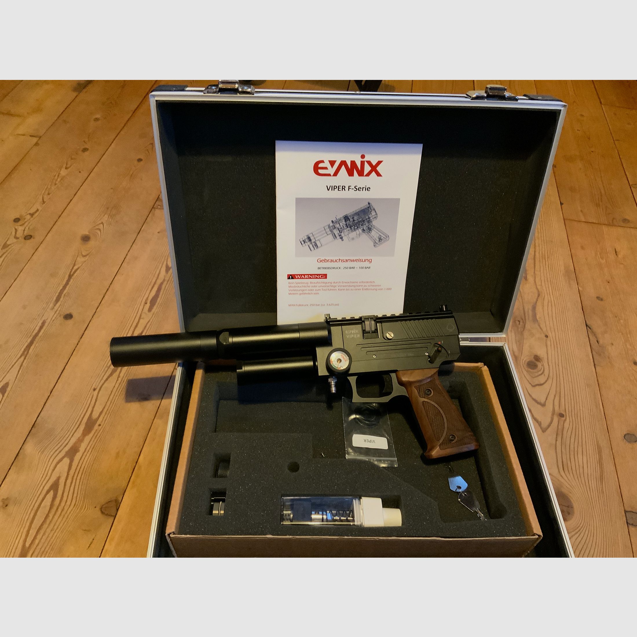 Air pistol Evanix Viper PCP 5.5 mm semi-automatic compressed air pistol