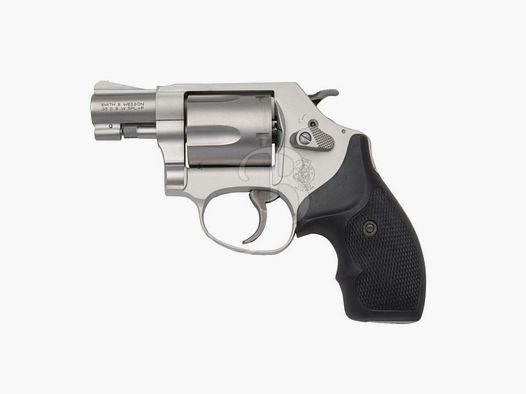 Smith & Wesson 637 AirWeight, operation in mixed SA/DA mode, firearm intended for prolonged concealed carry due to its extreme lightness.
