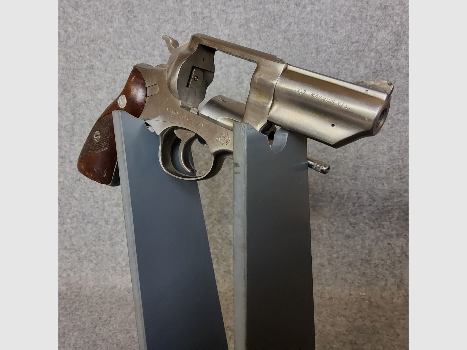 Ruger GP32-speed Six