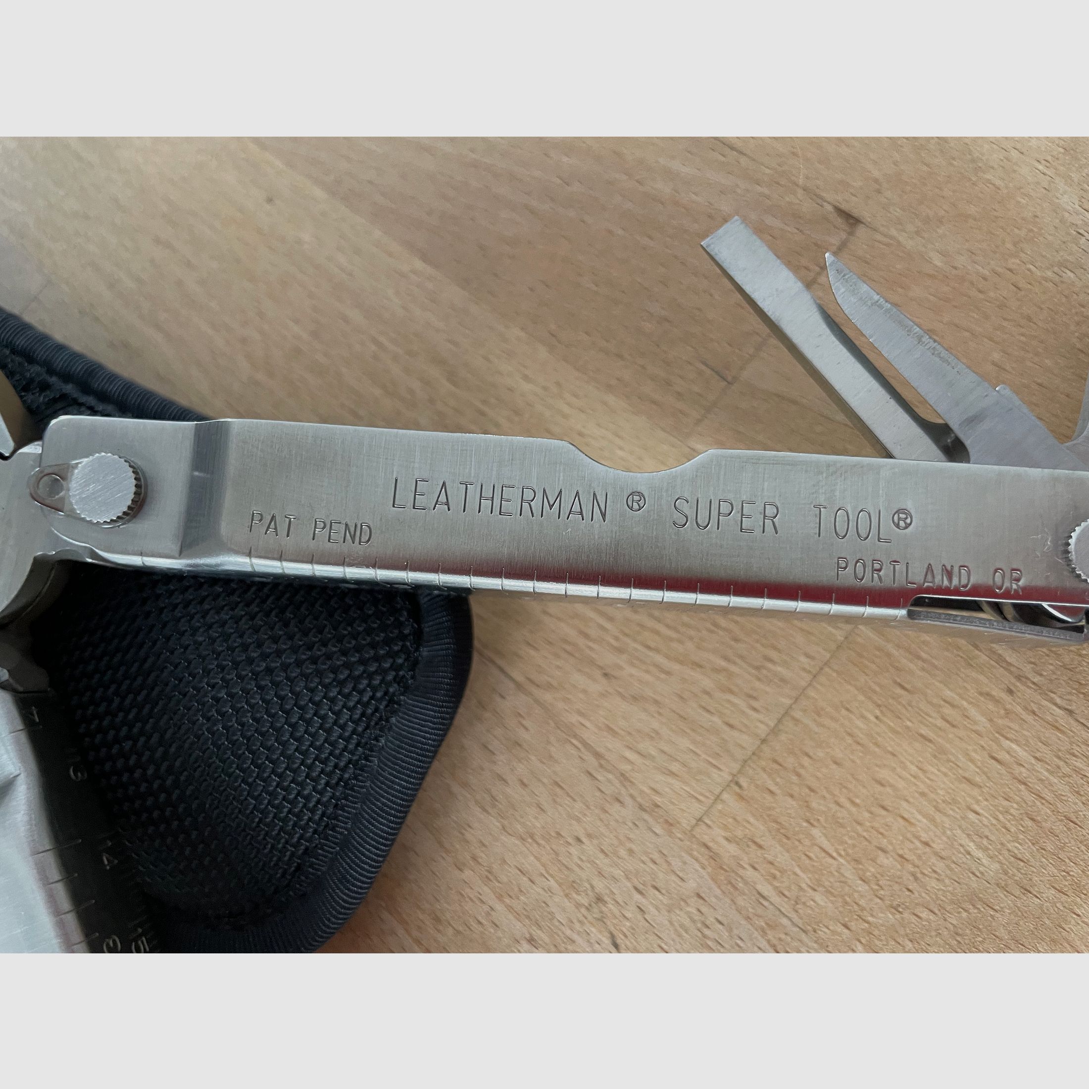 2x Leatherman 300-19 Supertool