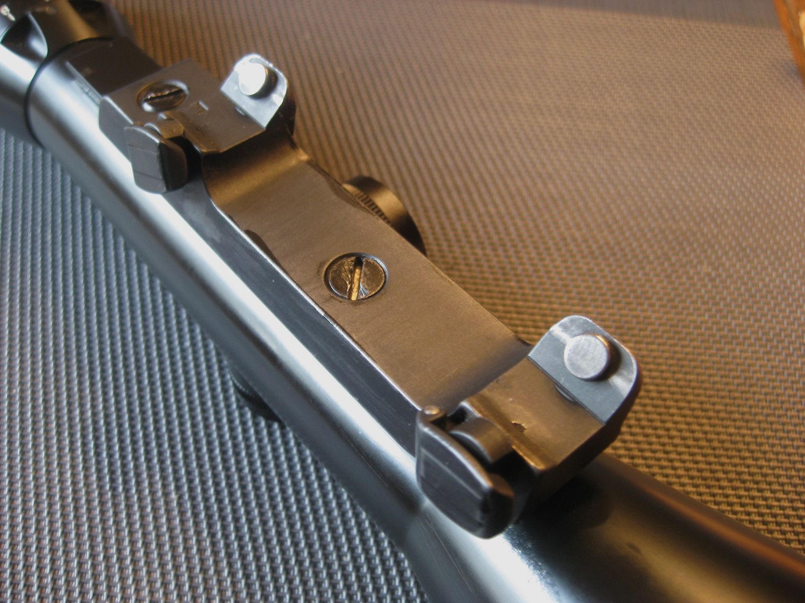 Gebrauchter KLASSIKER. Das Schmidt&Bender 3-12x50 mit Absehen-1 (ähnlich ZEISS-Diavari Absehen) inkl. älterer Blaser-Sattelmontage! Kein Swarovski-LEICA-Kahles-Nickel