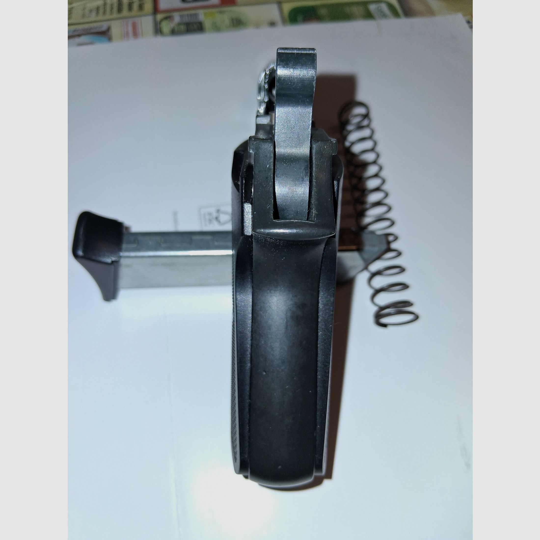 ME 9 mod. Para Griffstück komplett, Magazin, Abschussbecher, original Koffer (neuwertig)