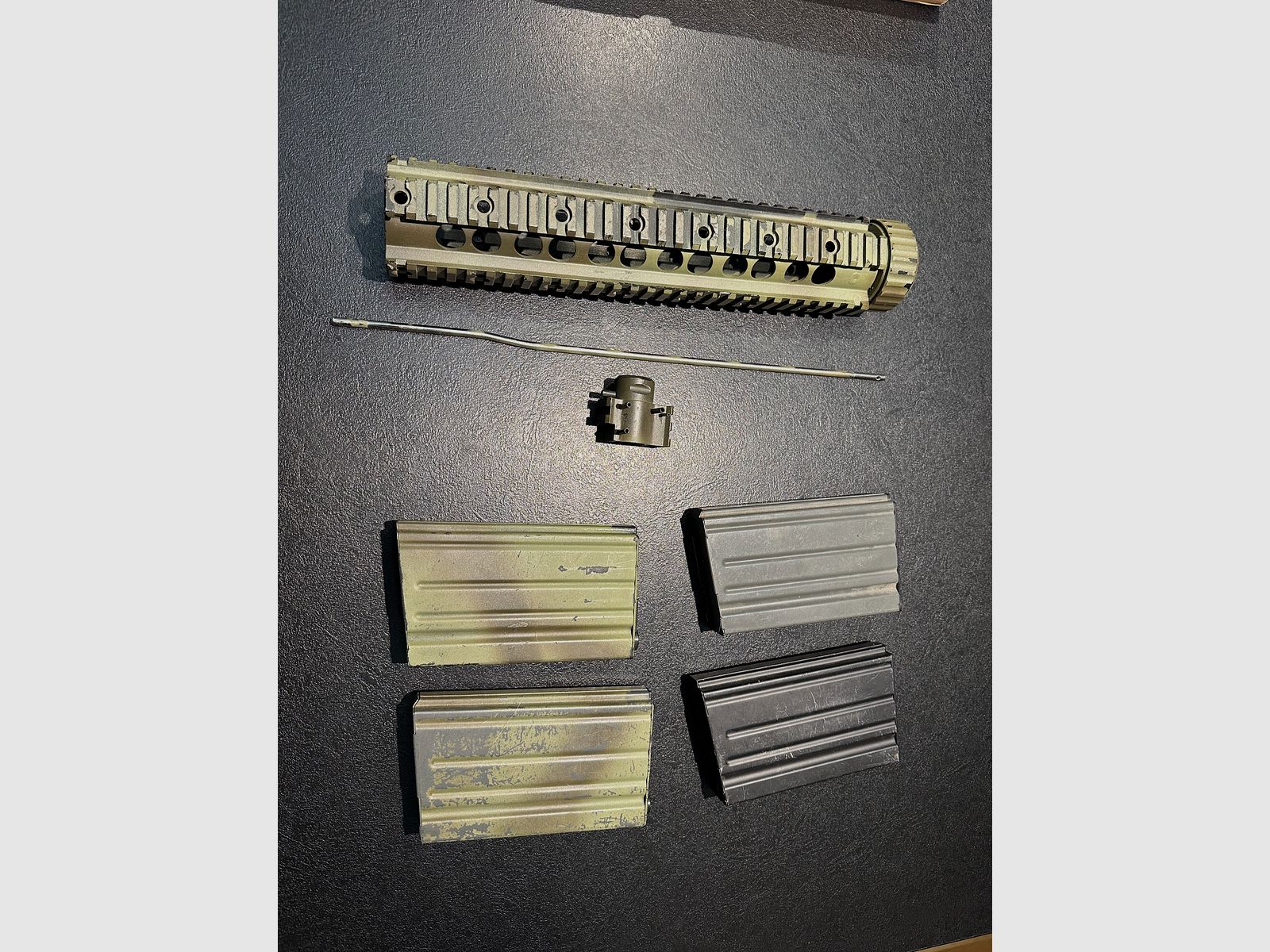 SR25 parts und Mags