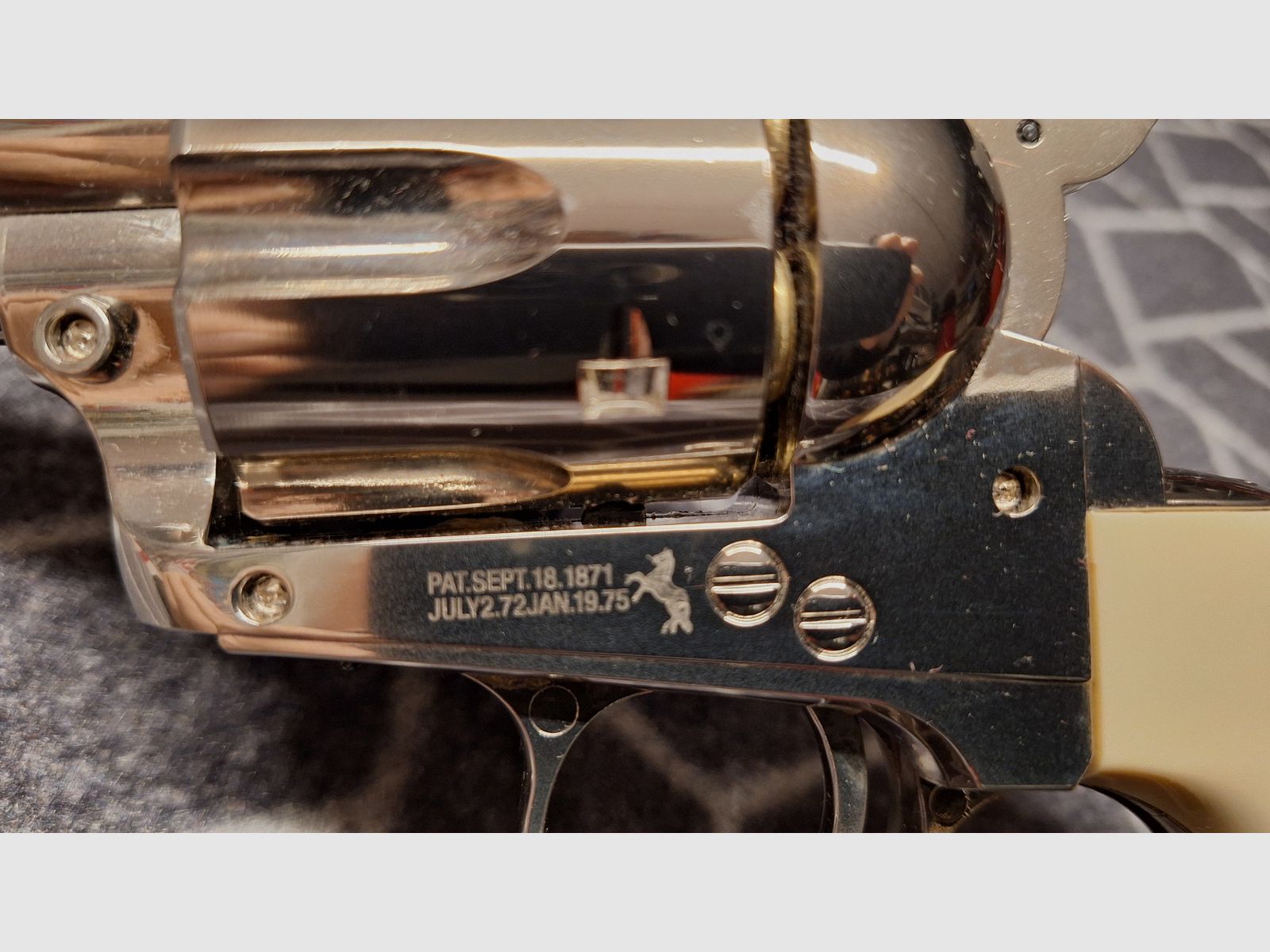 Colt Single Action Army® 45 nickel Co2 revolver caliber 4.5 mm BB-NEW