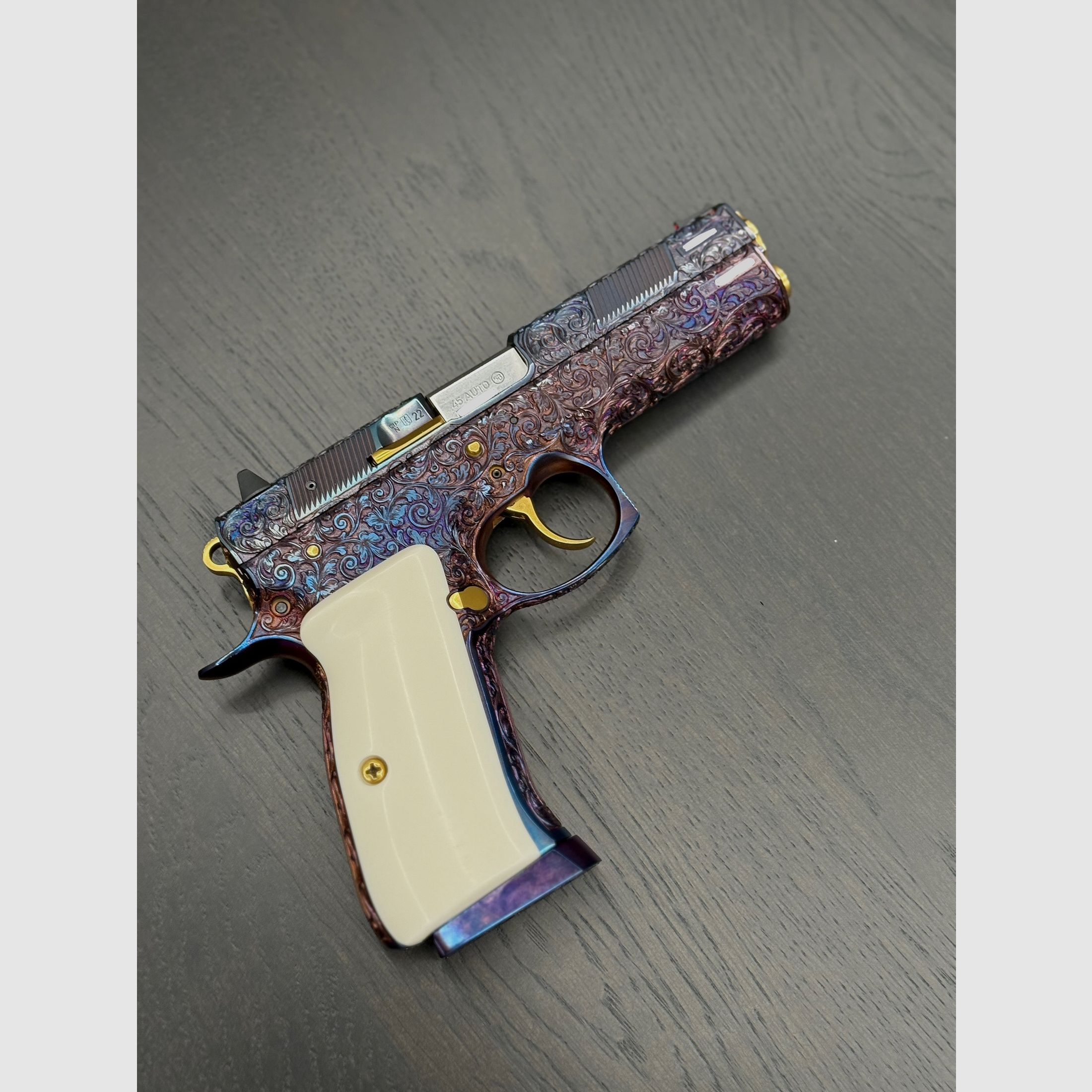 CZ 97 B Eins von Eins René Ondra