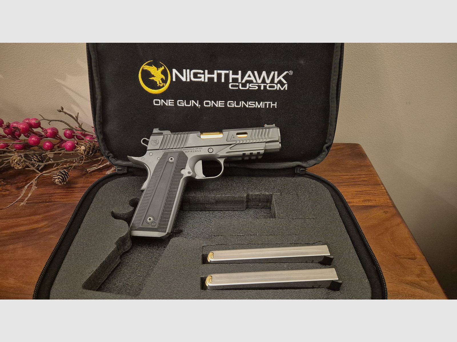 Nighthawk Custom Agent 2 Commander .45 acp
