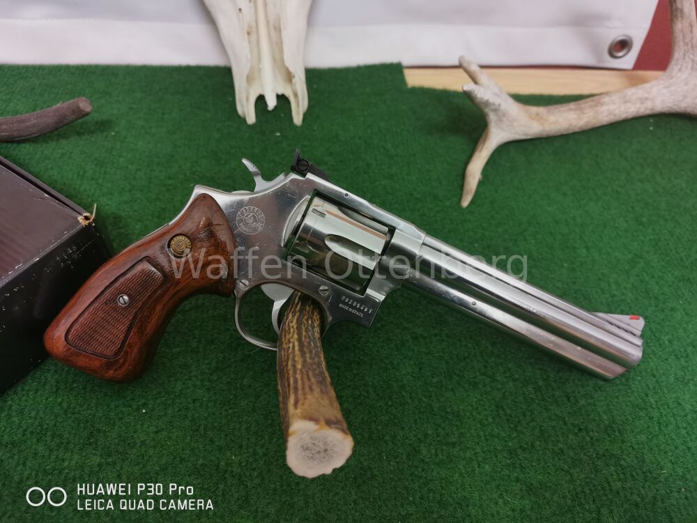 Taurus 669