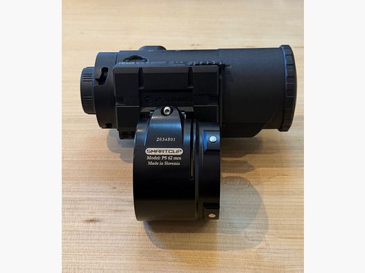 Pulsar FN455 dispositivo digitale per visione notturna con adattatore Smartclip 62 mm