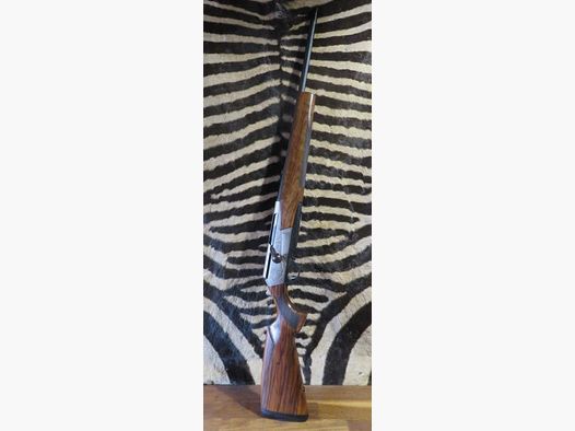 BROWNING Maral 4X Ultimate Bavarian .9.3×62 bolt-action rifle 53 cm barrel grade 3 – gun case