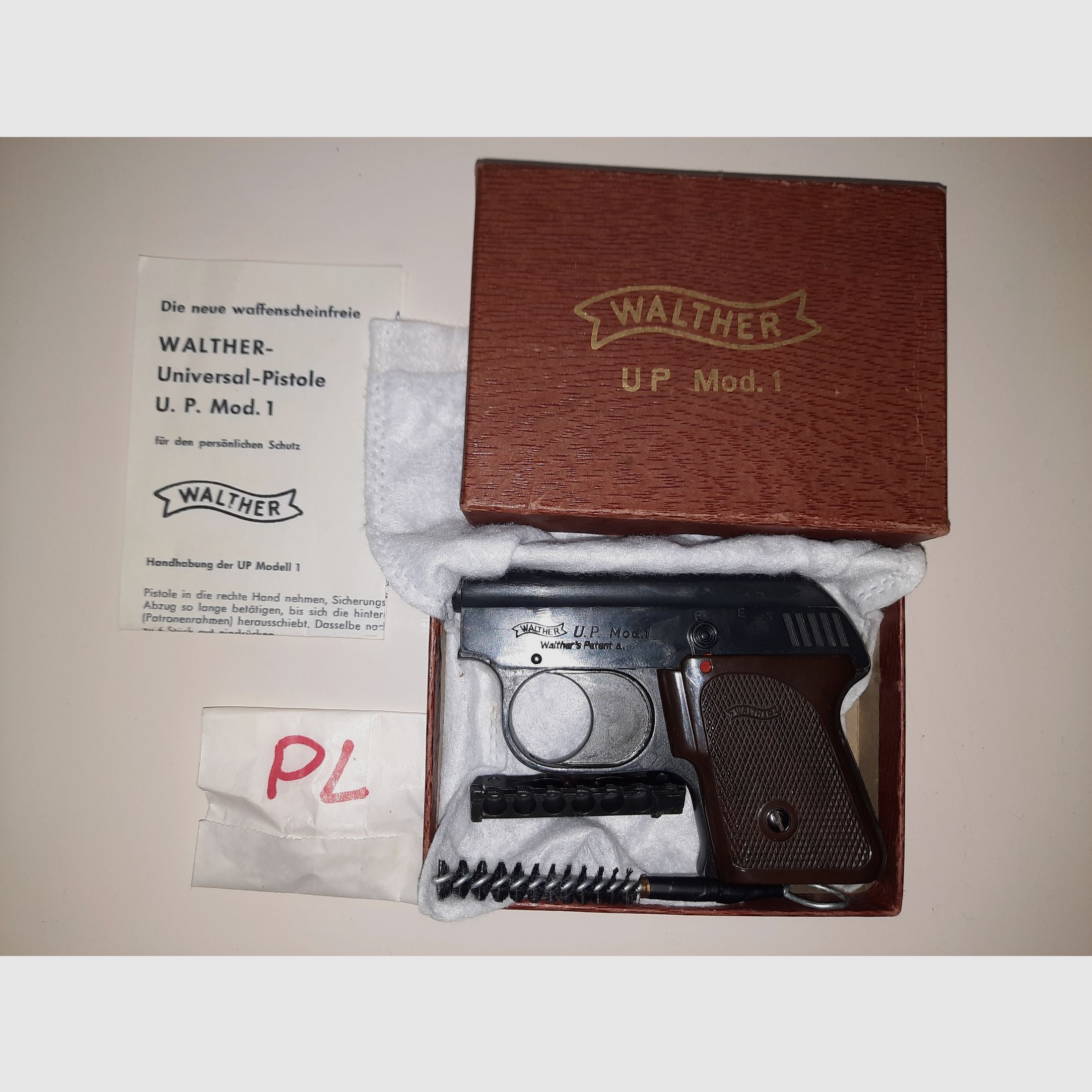 Walther Universal-Pistole UP-1 Schreckschuss Pistole