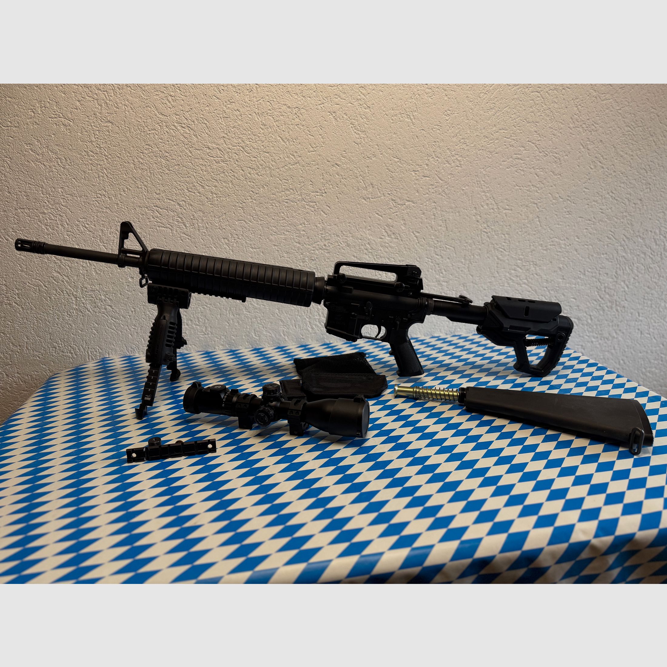 Selbstladebüchse Sabre -Defence XR15 20“ ( M16) mit ZF und Zweibein