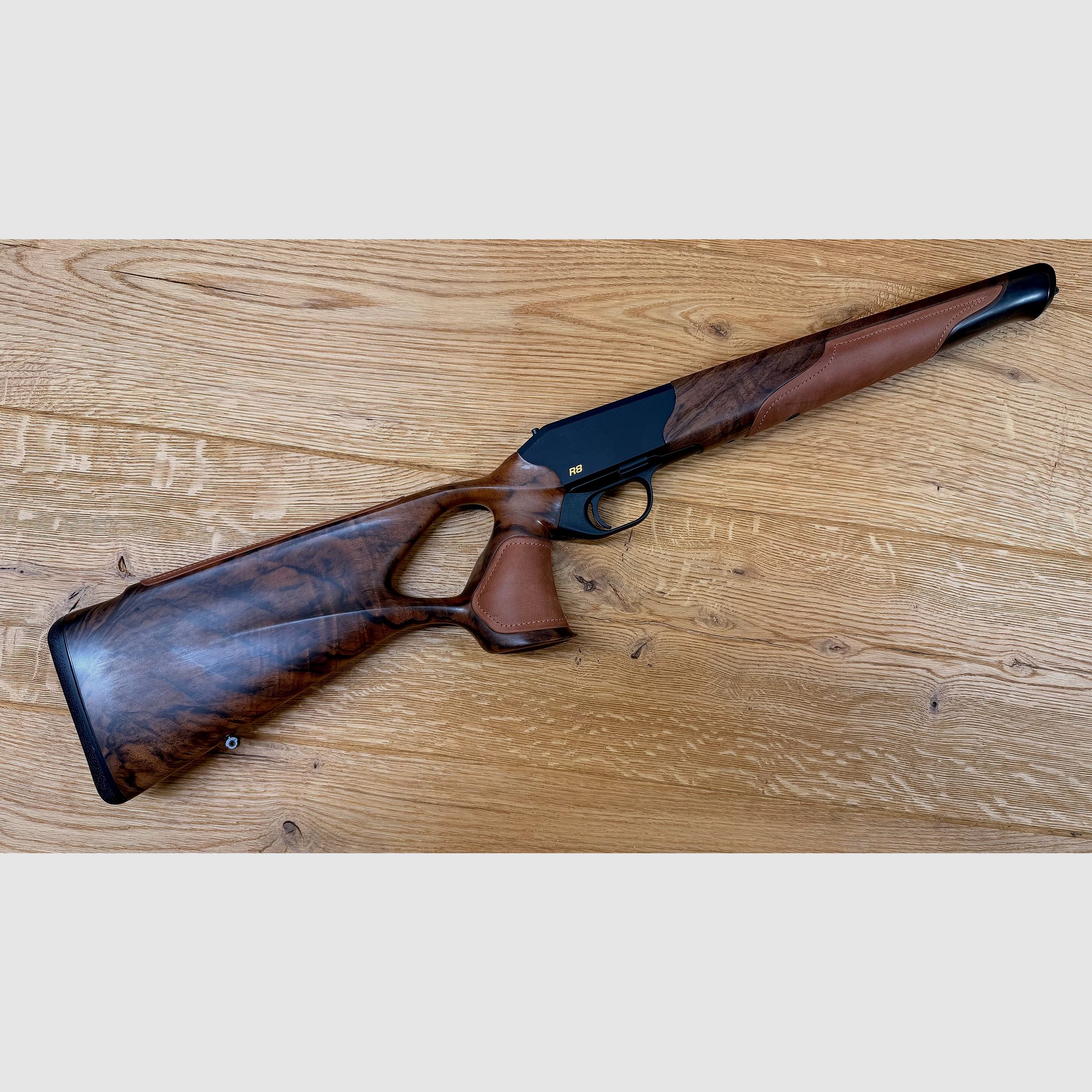 Blaser R8 Success Stocking / Wood Grade 7 / Chesterfield Leather / BREATHTAKINGLY BEAUTIFUL