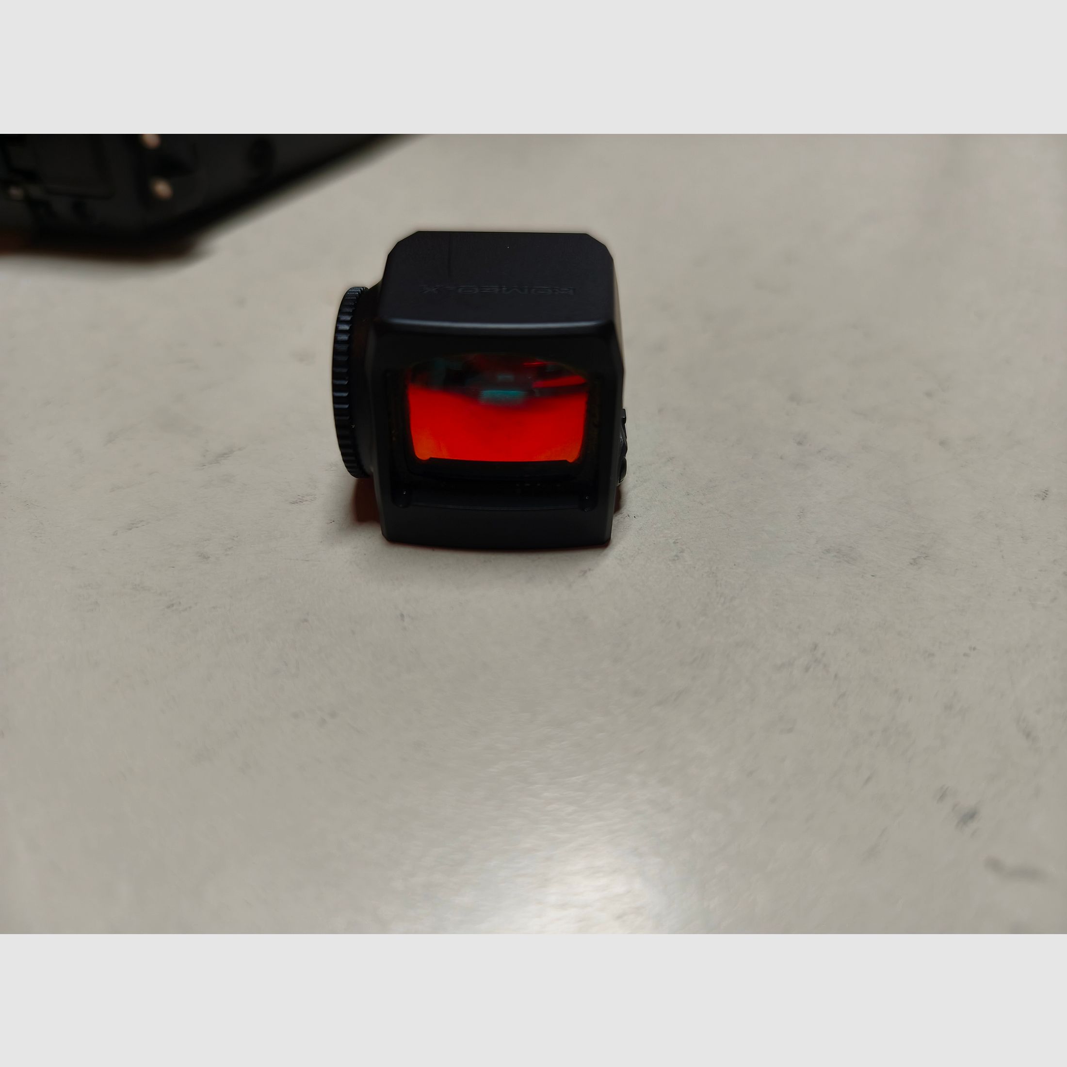 Sig Sauer P320 Spectre COMP pistool met rode stip Romeo