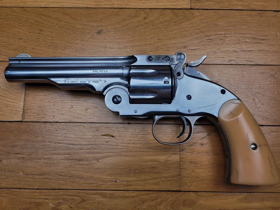 Bardzo piękny rewolwer Smith&Wesson Schofield – kal. 45 long Colt – produkcja Uberti, lufa 5 cali z ruchomym zamkiem – polerowanie na lustro – 2 zestawy okładzin – bardzo dobra mechanika – Doskonały egzemplarz w TBE!, zdjęcie 15 z 20