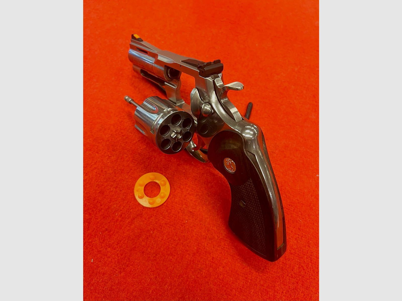 Colt Revolver Python 3″ Inox Kaliber 357 Mag., Bild 5 von 5
