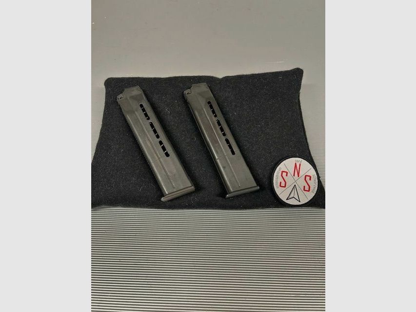 Heckler & Koch HK P7 M13 + 2 x 20er-Magazine