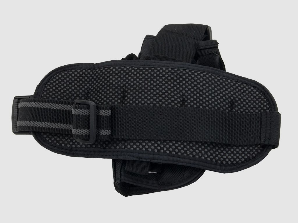 Taktisches Schnellziehholster Beinholster Oberschenkelholster UTG fĂĽr mittlere bis groĂźe Pistolen Magazintasche Polyester schwarz