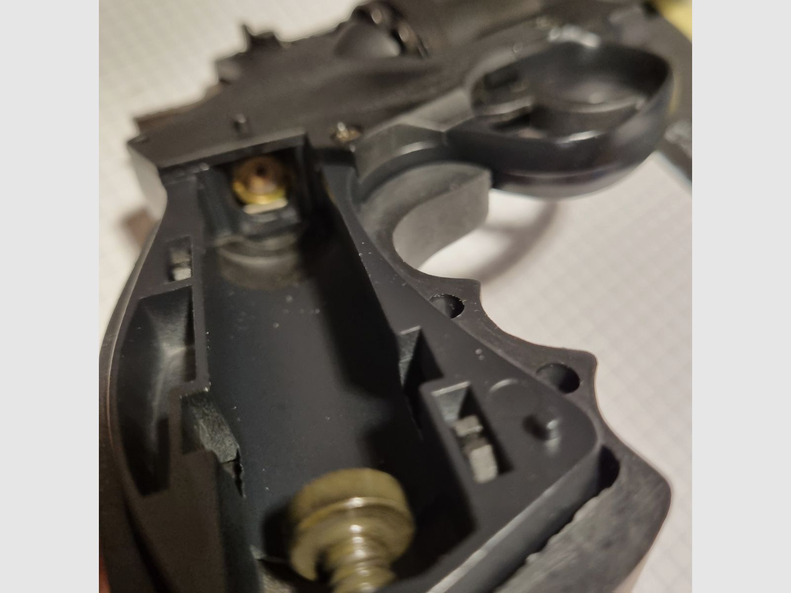 Gamo Combat R-// , 4 pulgadas, Co2, 4,5 mm