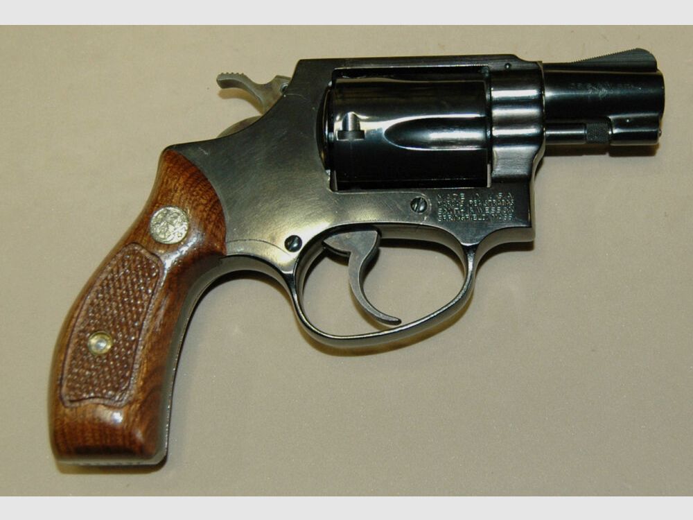 Smith & Wesson 36