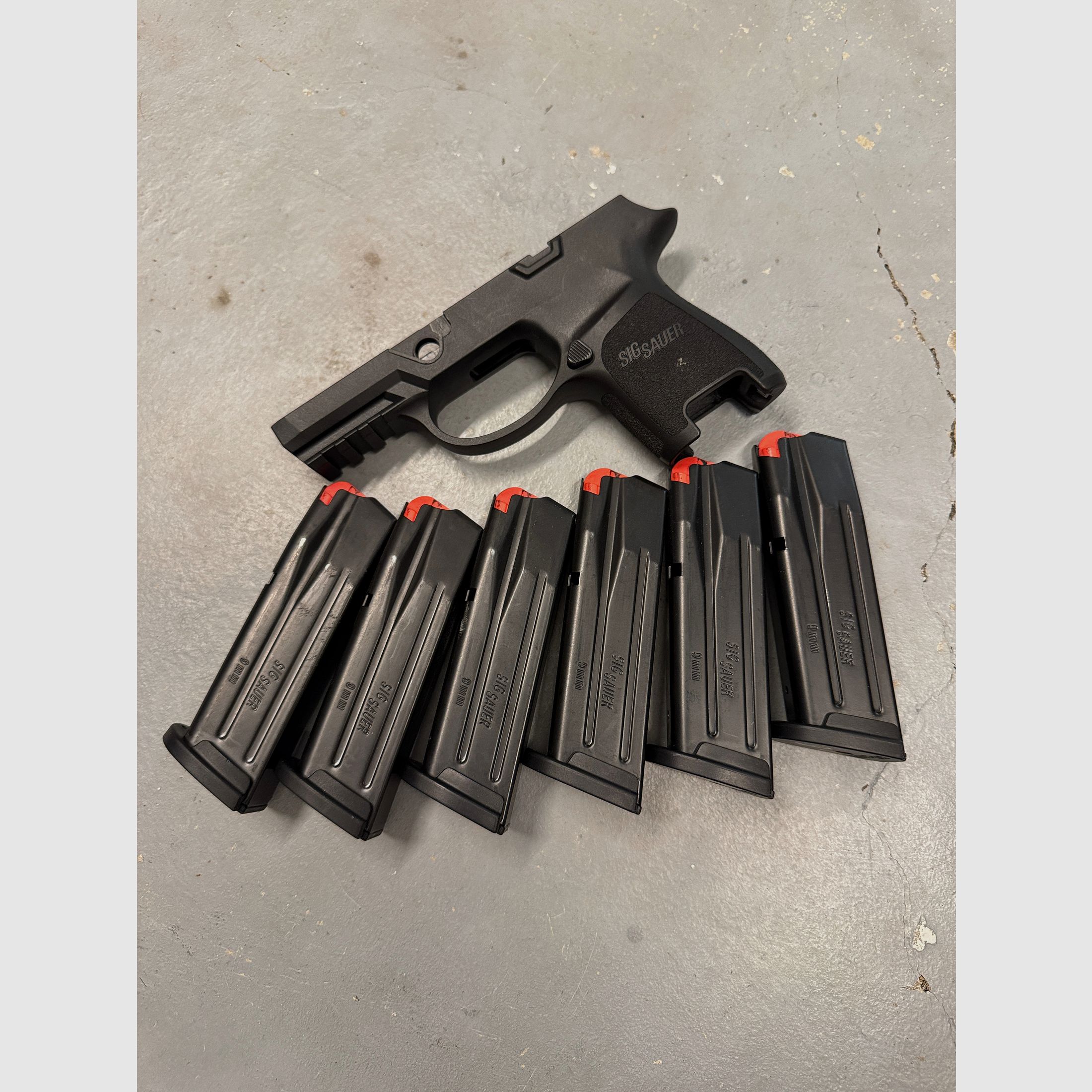 Zubehör SIG P320/ P250: Kompaktmagazin 15 Schuss 9mmLuger/ Griffmodul Subcompact