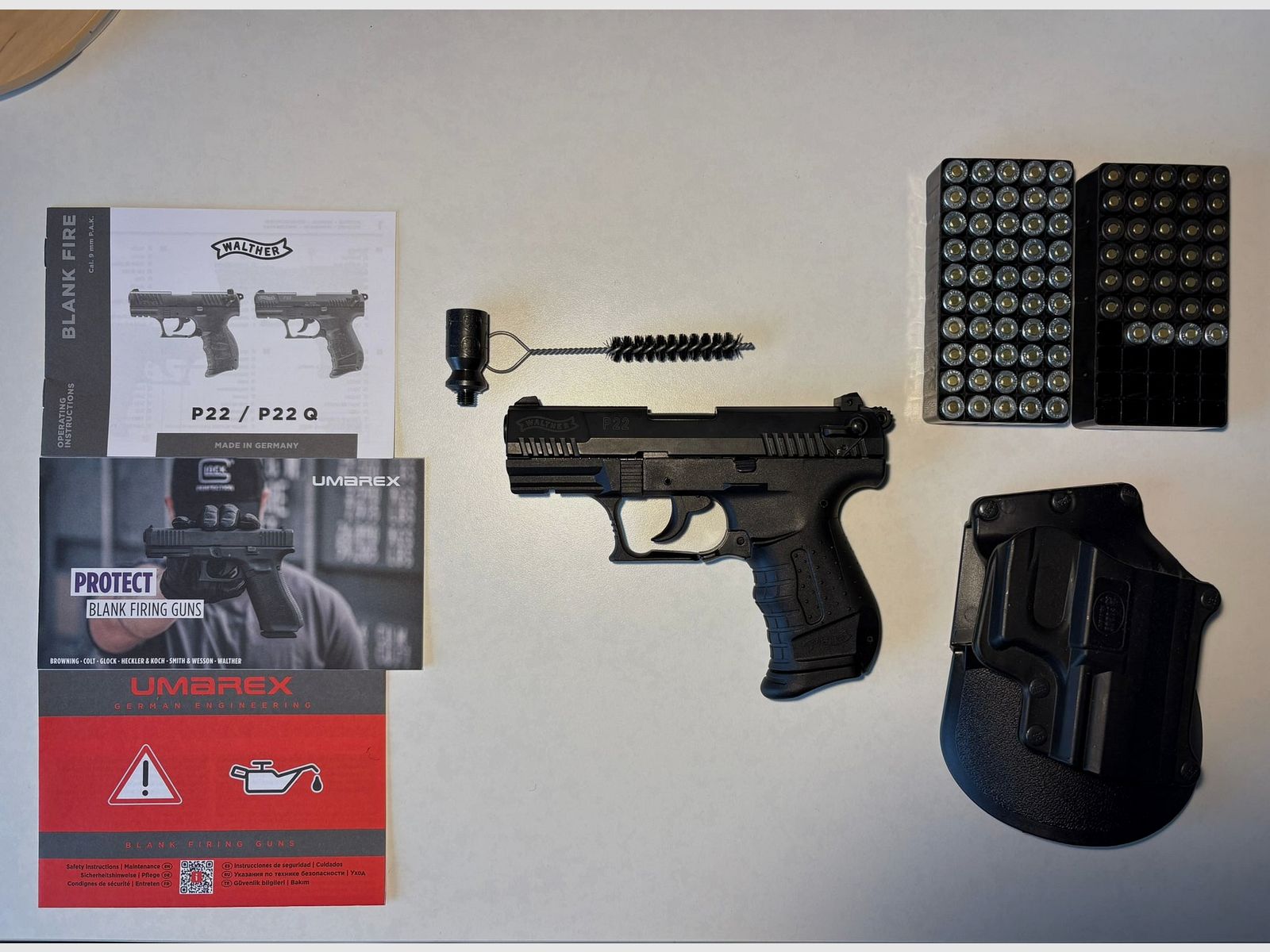 Walther P22 Ready Schreckschuss Pistole 9mm P.A.K. schwarz inkl. Holster und 84 Platzpatronen