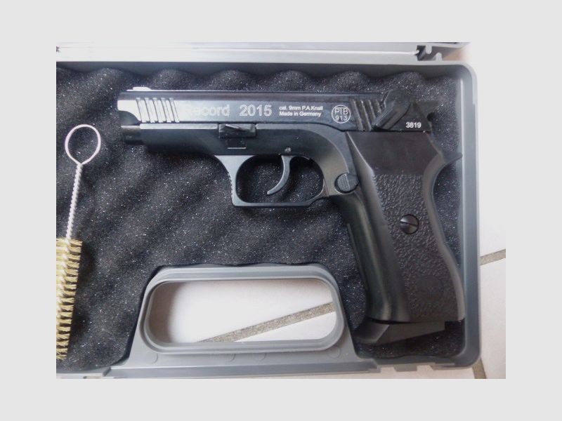 Record 2015 Cal. 9mm PAK New with case, blank firing adapter, brush, manual from collection plus 50 rounds of ammunition