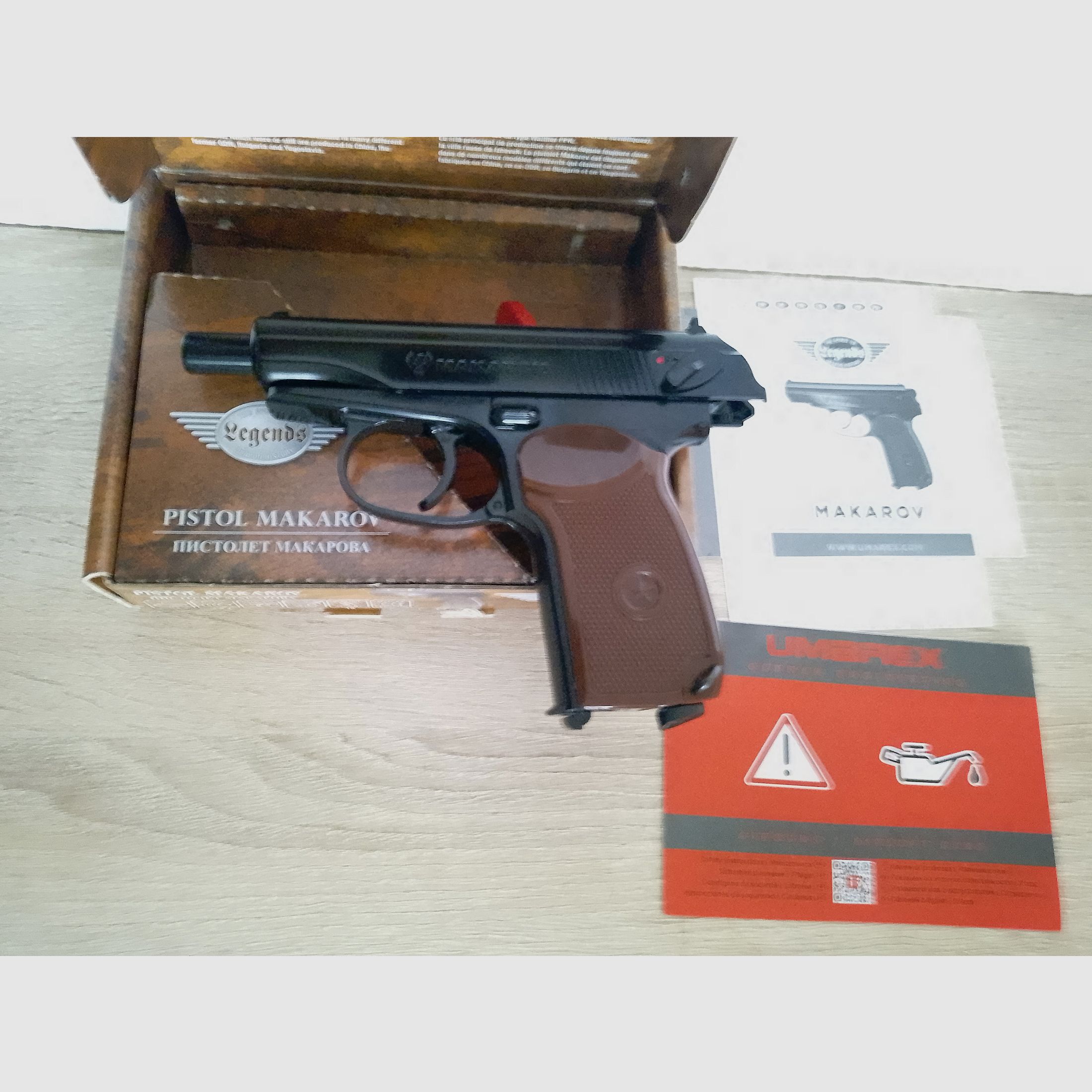 Makarov  CO 2  Pistole