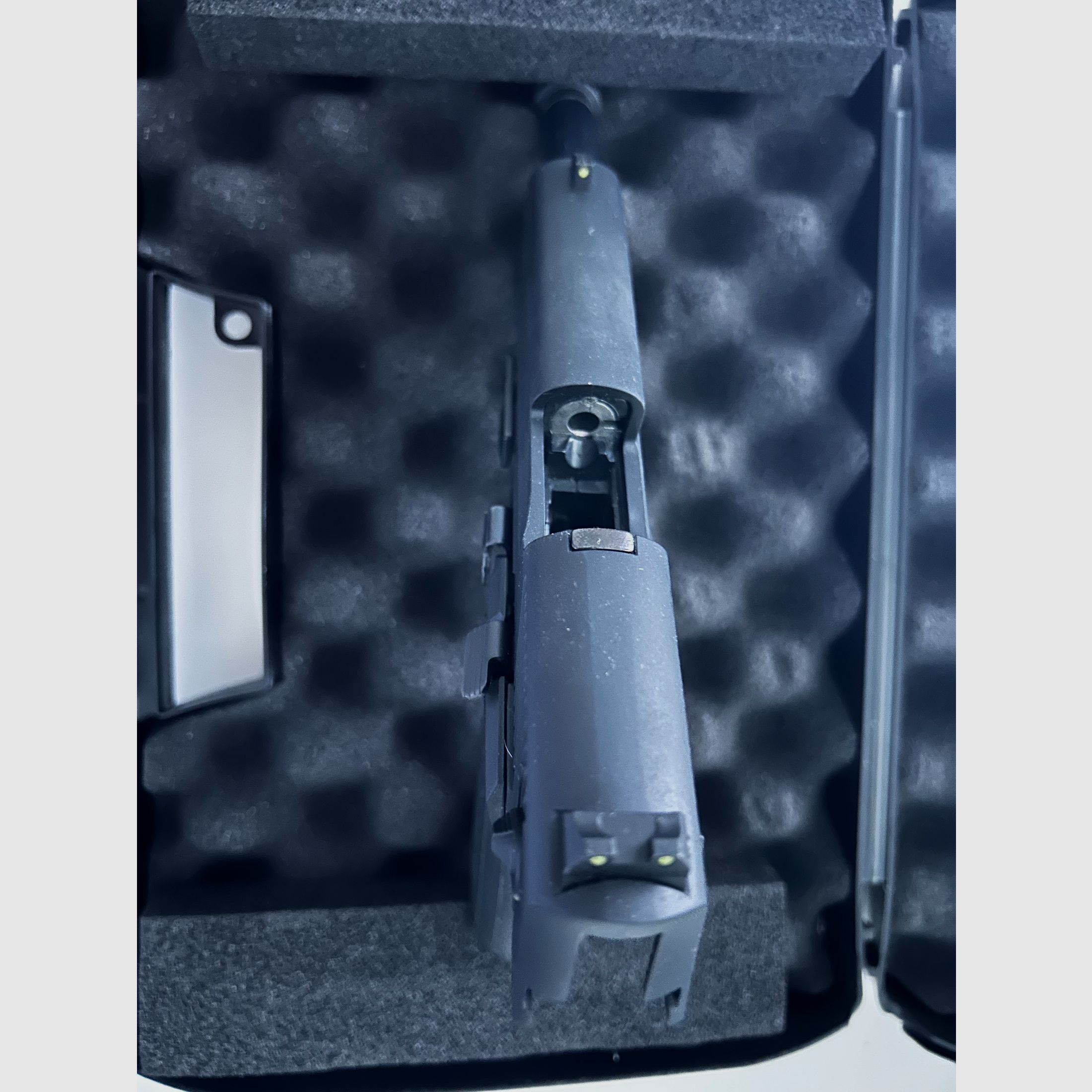 GSG Firefly .22lfb mit 4 Magazinen 