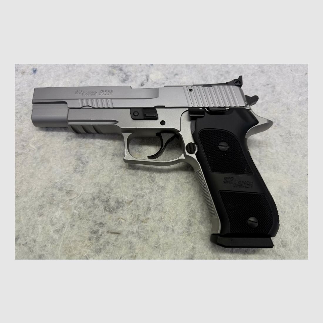 SIG Sauer P220 Match Elite .45Auto