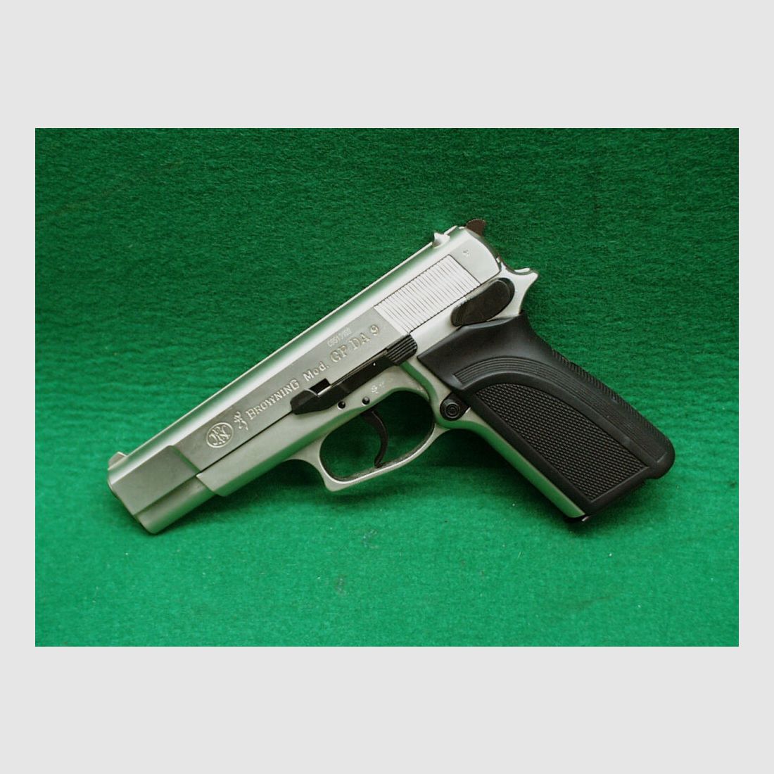 Pistola de alarma Browning GPDA 9, niquelada