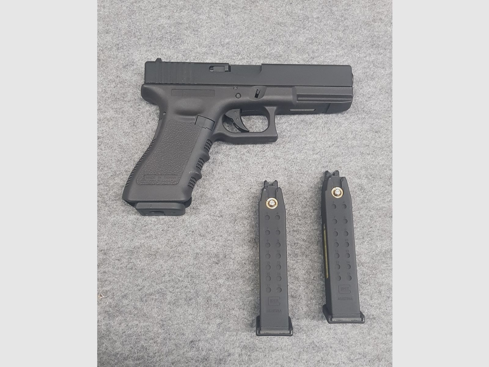 Stark Arms Mod. S17 Glock 17 Pistole Kaliber 6 mm BB Gas Blowback Softair Pistole  6mm BB 