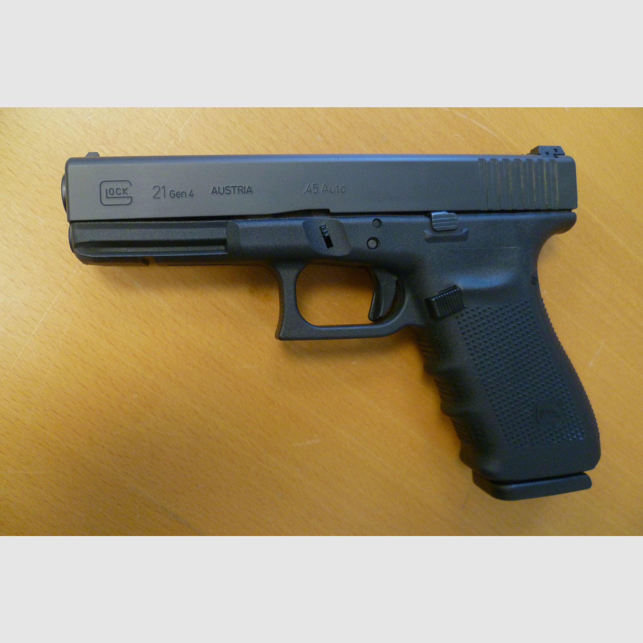 Pistole Glock 21 Gen 4 .45 Auto